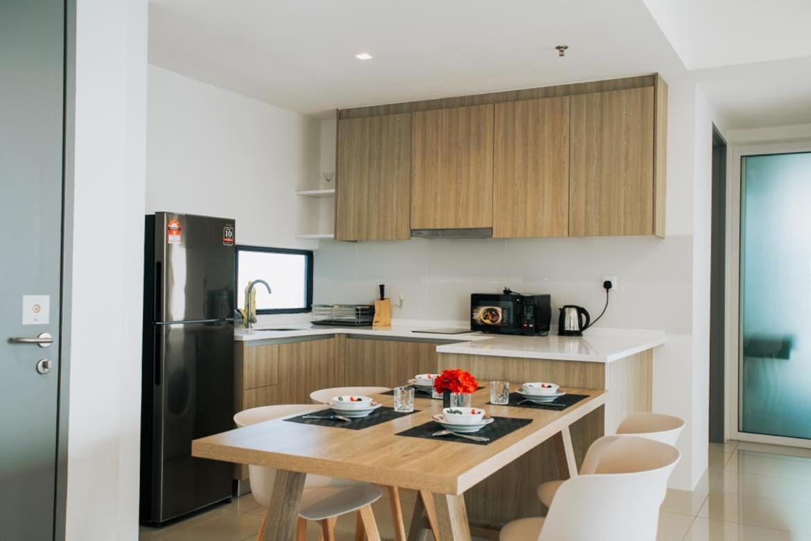 The Pine, 3Br Seaview By Wstay @ Tropicana 218 Macalister George Town Eksteriør bilde